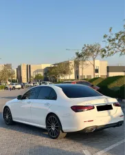 2022 مرسيدس-بنز الفئة - E E300