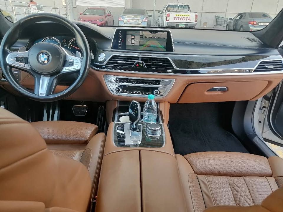 2018 BMW 7-Series 730i