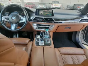 2018 BMW 7-Series 730i