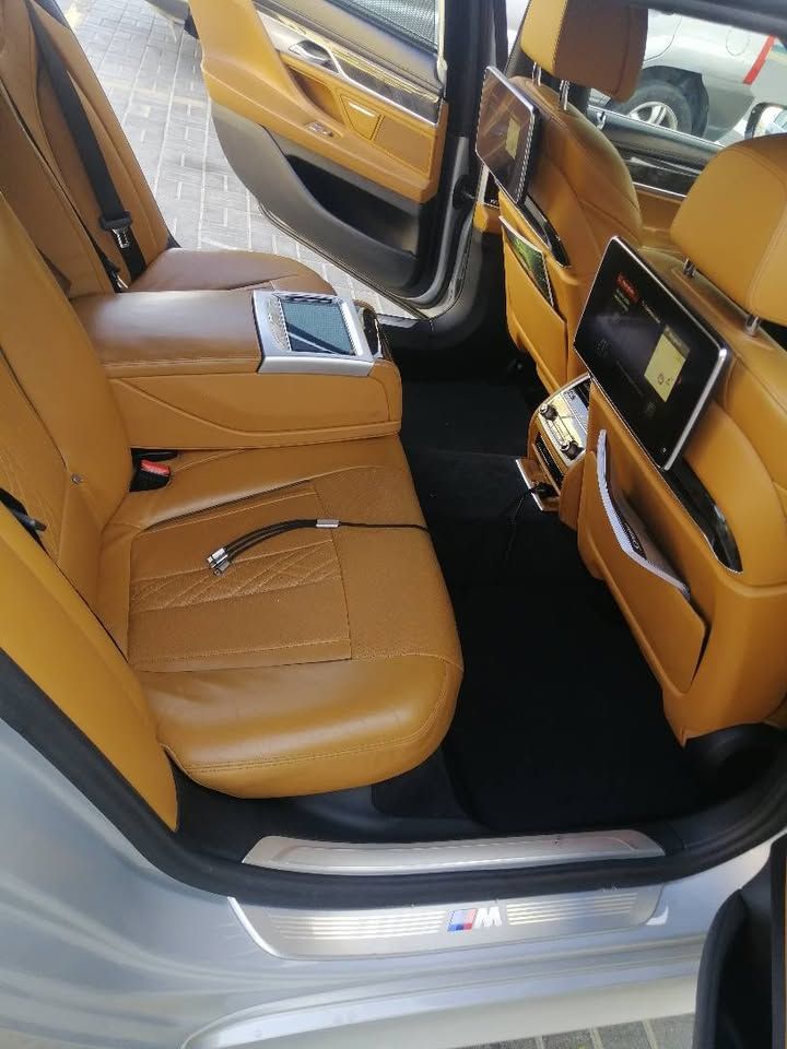 2018 BMW 7-Series 730i