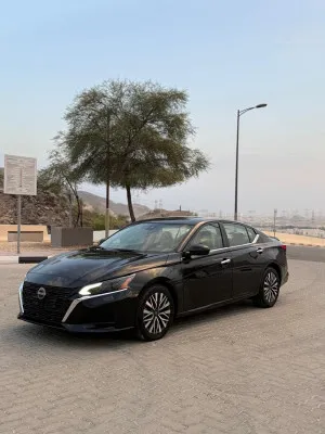 2023 Nissan Altima SV
