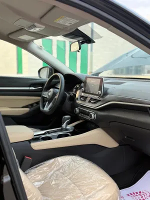 2023 Nissan Altima SV