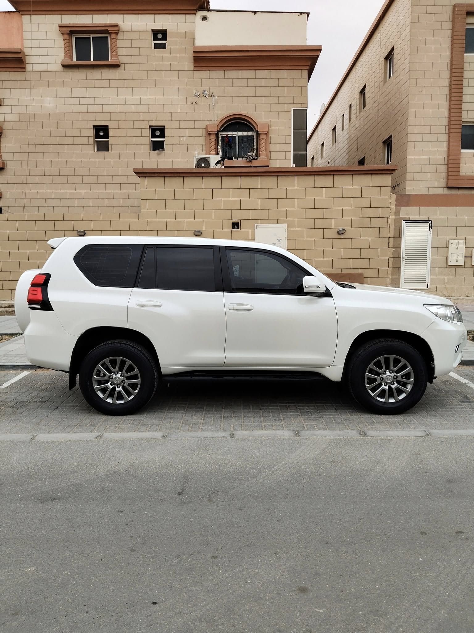2020 Toyota Prado Standard