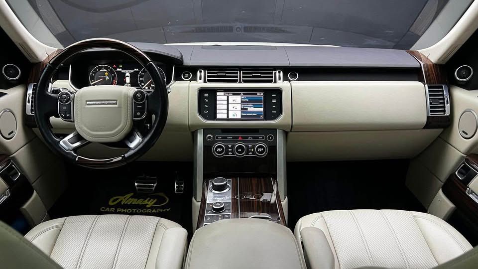 2014 لاند روفر رينج روفر Supercharged