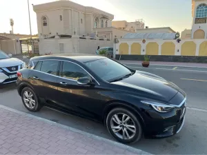 2017 إنفينيتي كيو ٣٠ Premium InTouch