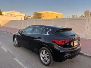 2017 إنفينيتي كيو ٣٠ Premium InTouch