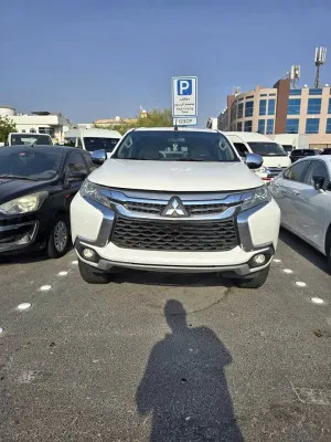 2019 ميتسوبيشي مونتيرو Limited