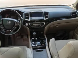 2016 هوندا بايلوت Touring