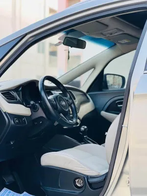 2014 Kia Carens Luxury Plus
