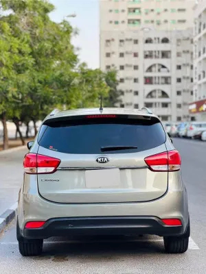 2014 Kia Carens Luxury Plus