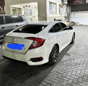 2016 هوندا سيفك LX