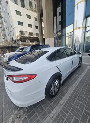 2014 فورد فيجن SE
