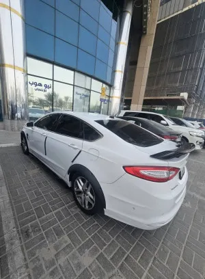 2014 فورد فيجن SE
