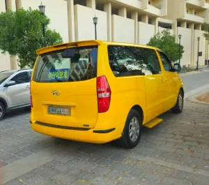 2010 هيونداي إتش١