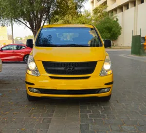 2010 هيونداي إتش١