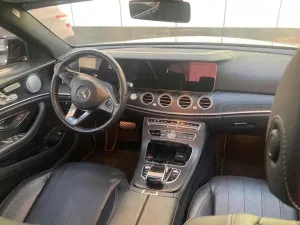2018 مرسيدس-بنز الفئة - E E300