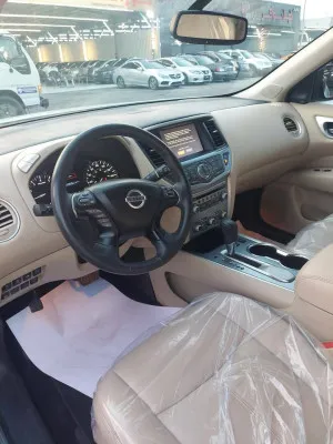 2017 Nissan Pathfinder SL