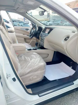 2017 Nissan Pathfinder SL