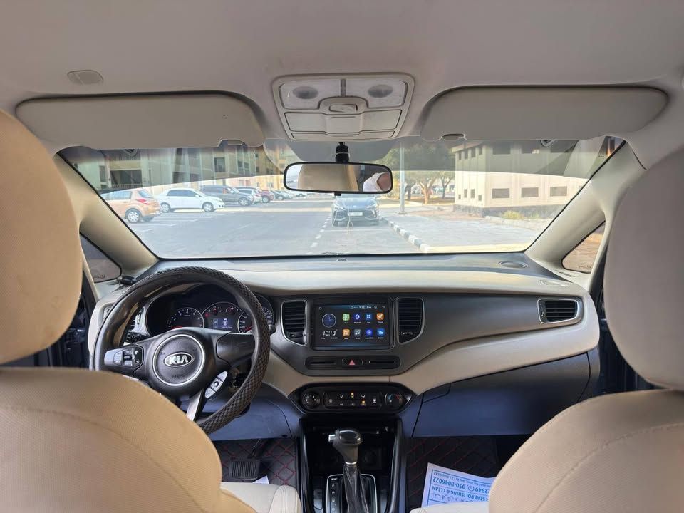2014 Kia Carens Luxury Plus