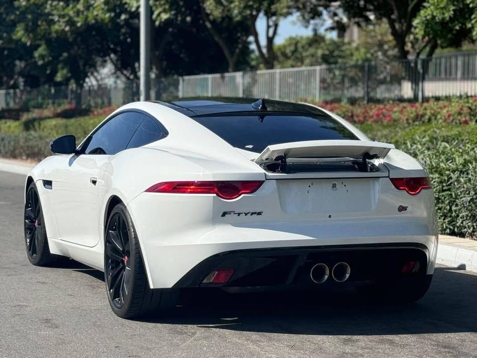 2015 Jaguar F-Type P450 R-Dynamic