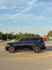 2015 Infiniti QX80 LUXE
