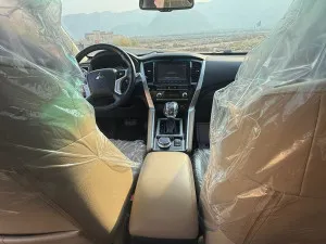 2021 ميتسوبيشي مونتيرو LS