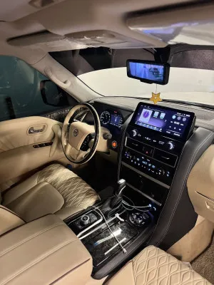 2014 Nissan Patrol LE Platinum city
