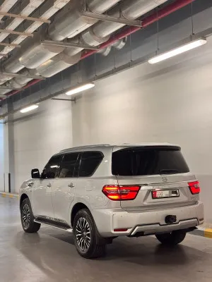 2014 Nissan Patrol LE Platinum city