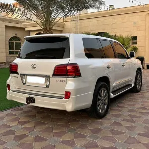 2008 لكزس أل أكس ٥٧٠