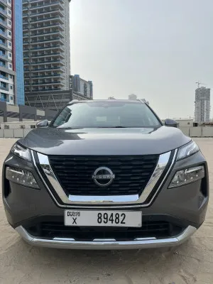 2023 نيسان روج Platinum