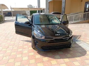 2022 كيا ريو LS