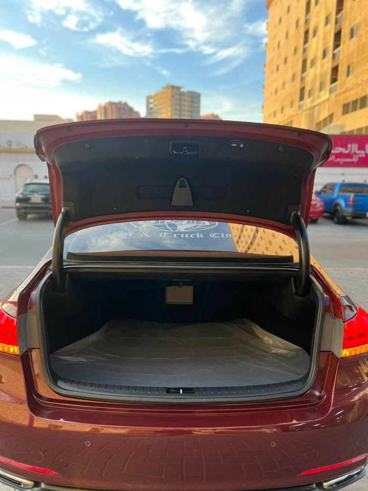 2015 Genesis G80 Base