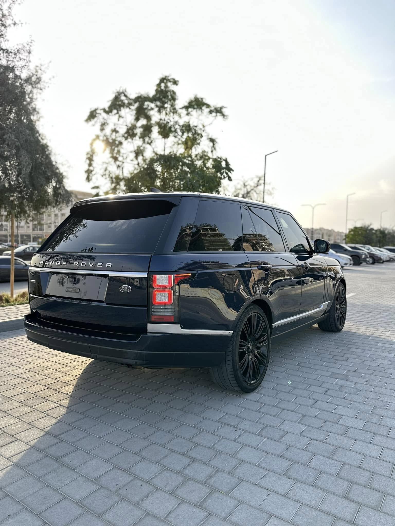 2017 لاند روفر رينج روفر HSE