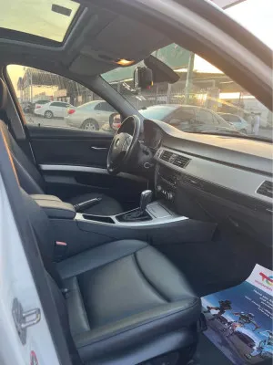 2010 BMW 3-Series 320i