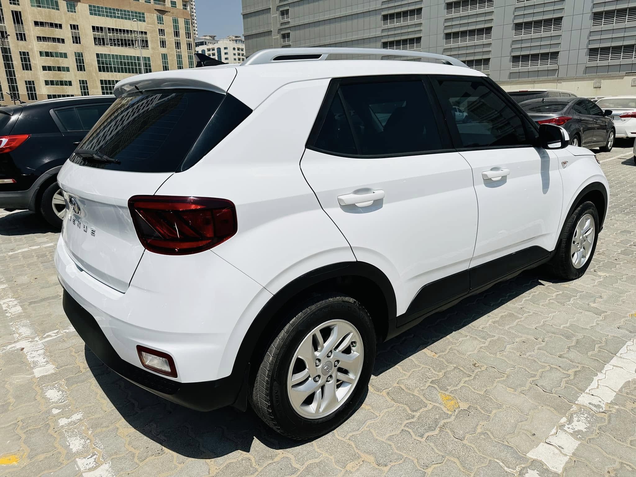 2020 هيونداي فينيو Limited