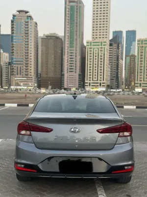 2019 هيونداي النترا Limited