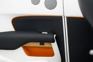 2016 رولز رويس دون standard