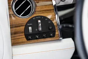 2016 رولز رويس دون standard
