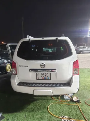 2011 نيسان باثفايندر S