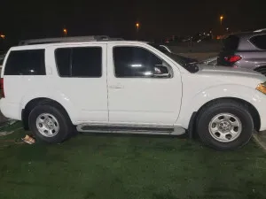 2011 نيسان باثفايندر S