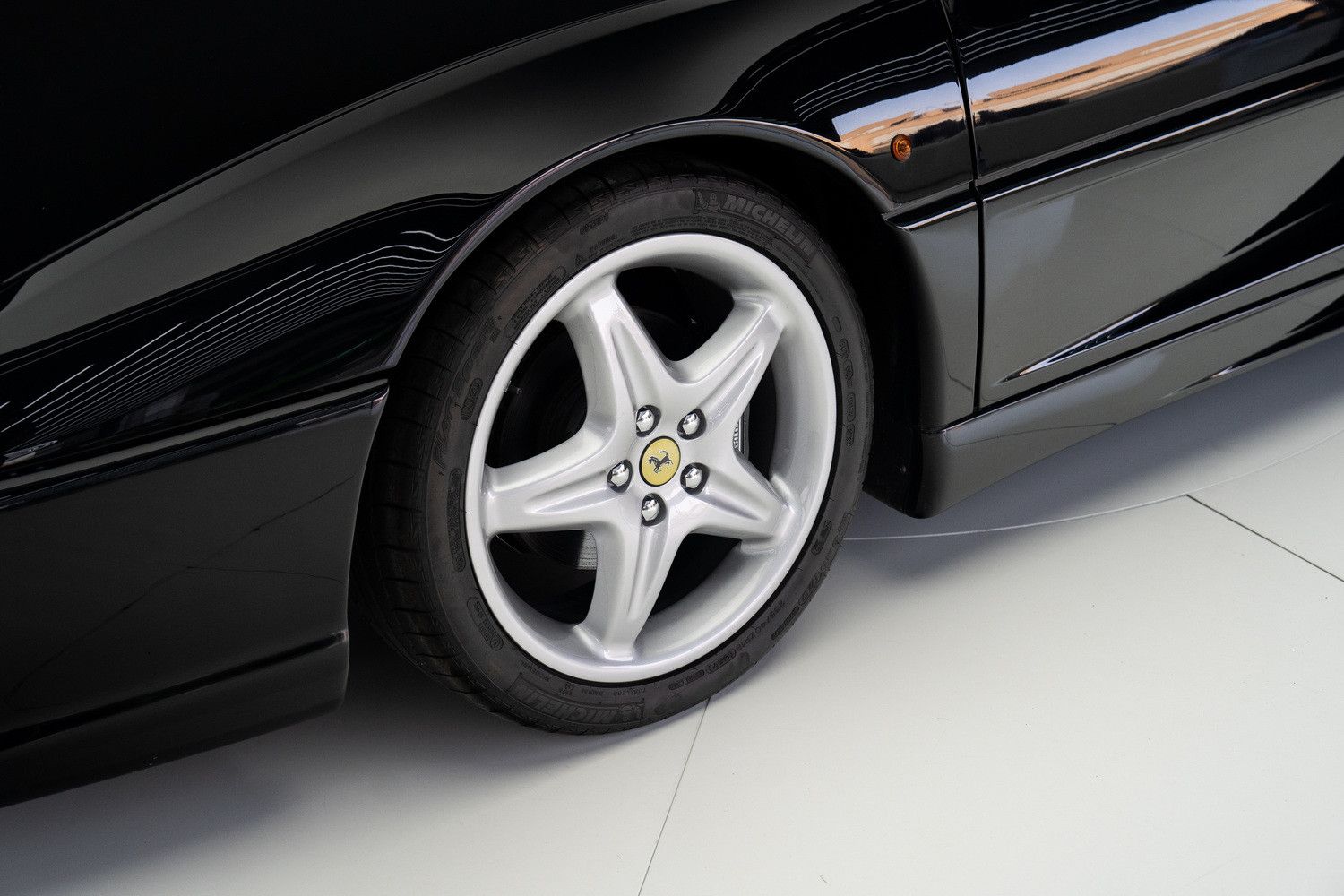 1995 فيراري اف 355 F355 Spider