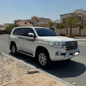 2016 Toyota Land Cruiser GXR
