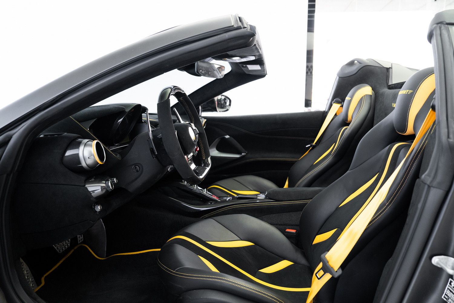 2021 فيراري 812 سوبر فاست GTS