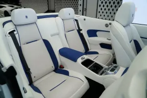 2022 رولز رويس دون standard