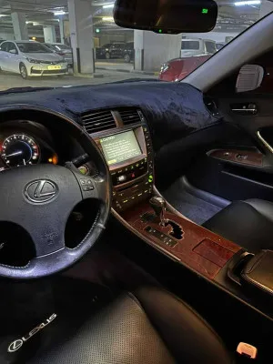 2007 لكزس اي اس IS 250