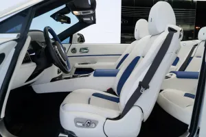 2022 رولز رويس دون standard
