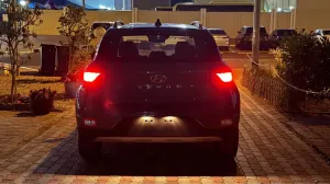 2021 هيونداي فينيو SE