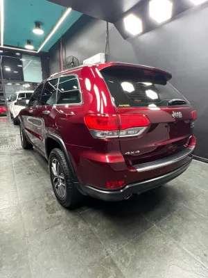 2019 جييب جراند شيروكي SRT