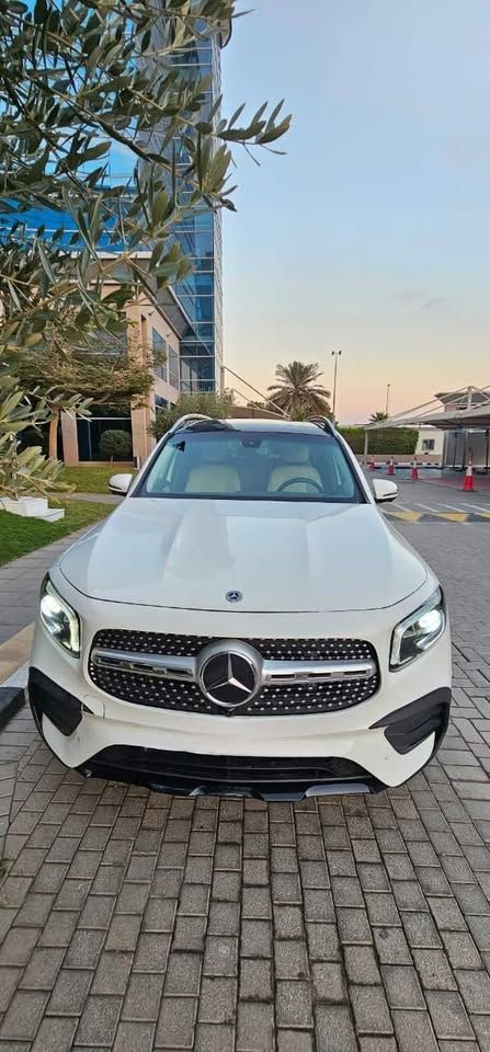 2021 Mercedes-Benz GLB GLB300