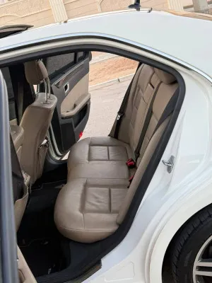 2011 مرسيدس-بنز الفئة - E E 350